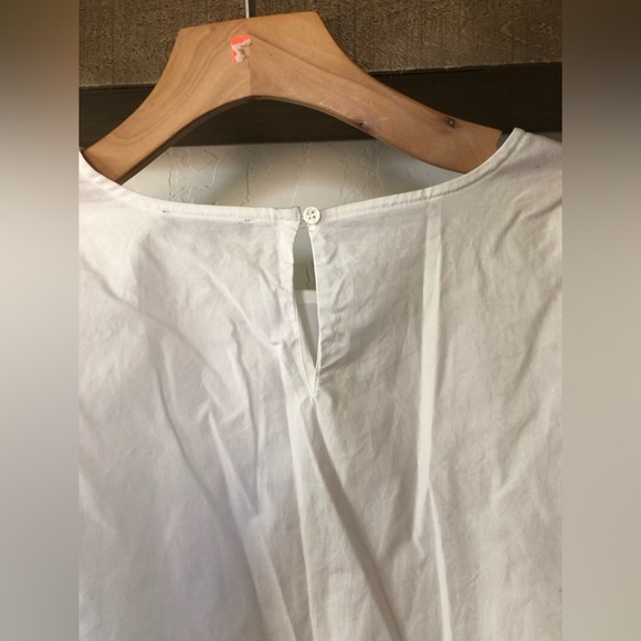 J. Crew|White Tiered bell sleeve top, Cotton with keyhole detail, size 12••• - Picture 9 of 13